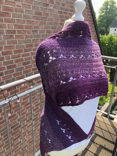 Häkelanleitung Stola Fründskuppen Freundschaften außergewöhnliche Musterano