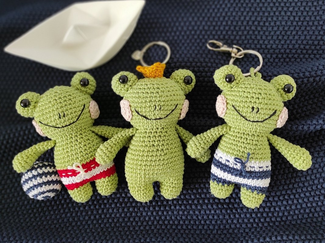 Crochet Pattern Little Frog  - Keychain