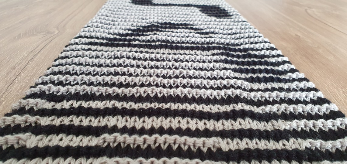 Musical Notes, Shadow Knitting, illusion Knitting, Motif Scarf