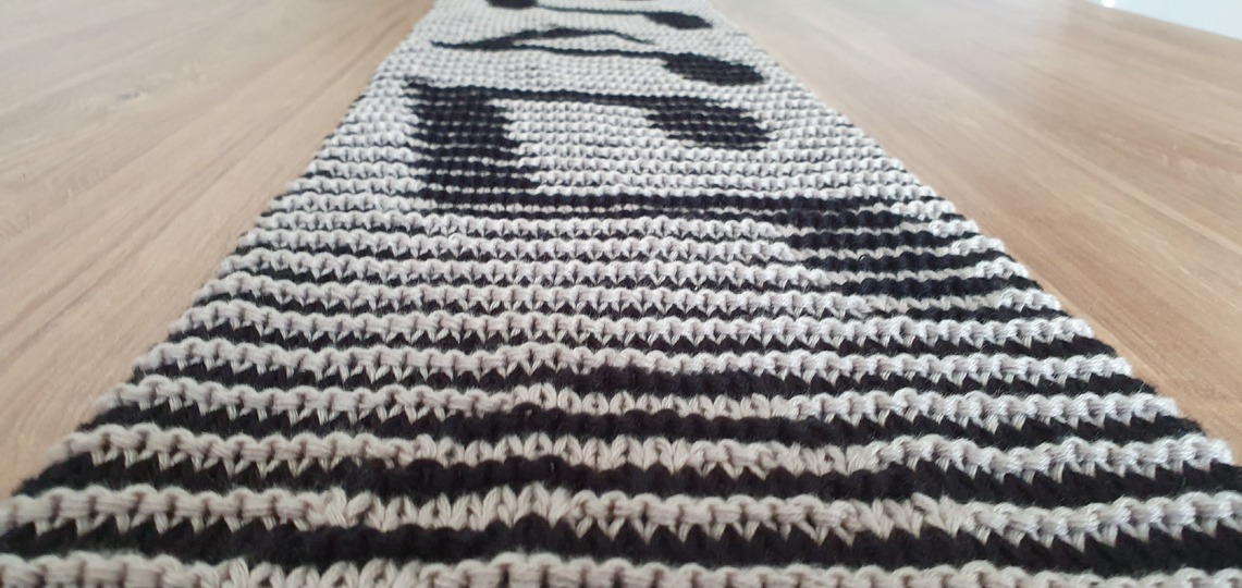 Musical Notes, Shadow Knitting, illusion Knitting, Motif Scarf