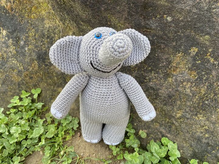 Häkelanleitung - Elio Elefant