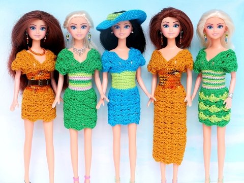 Modernes Puppenkleid mit Sommerhut für kleine Puppen - Häkelanleitung