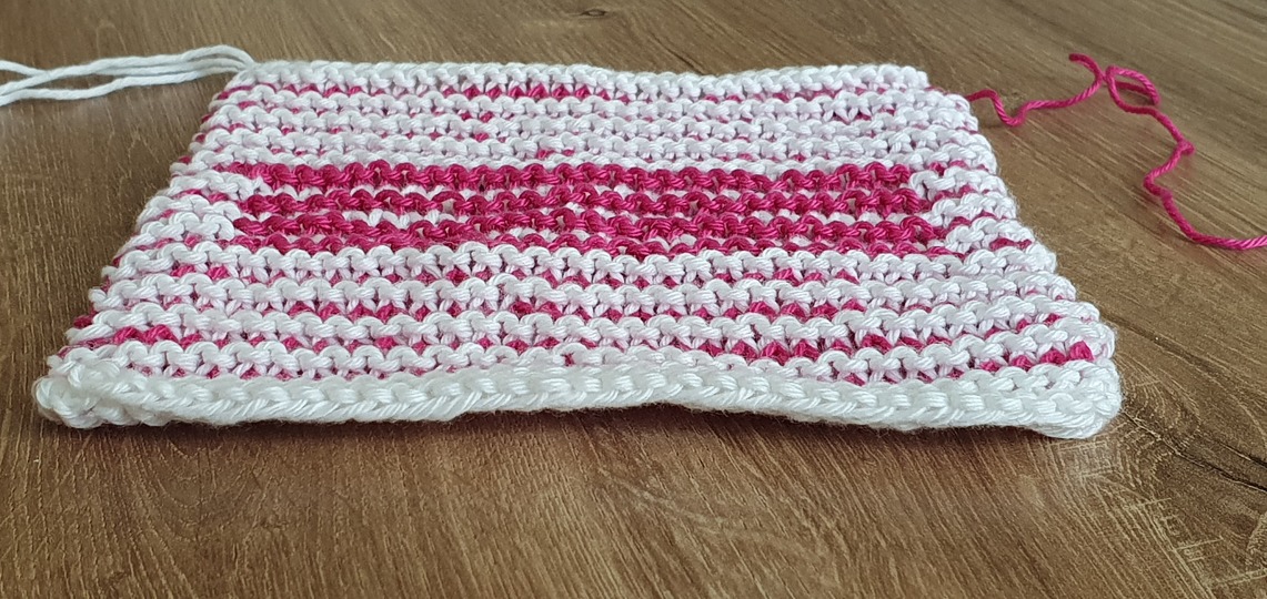 Schattenstricken, Illusionsstricken, Buchstabe "I"