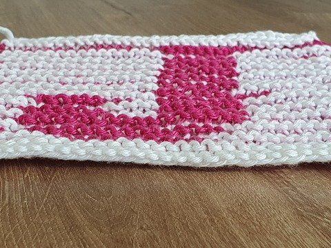 Schattenstricken, Illusionsstricken, Buchstabe "J"