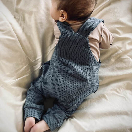 Latzhose "KJELL" (50-98 je 3 Weiten) - Schnittmuster und Anleitung