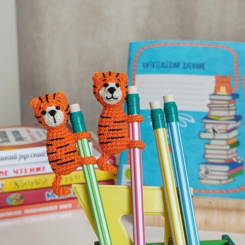 The Tiny Tiger Pencil Topper Amigurumi Crochet Pattern - Image 2