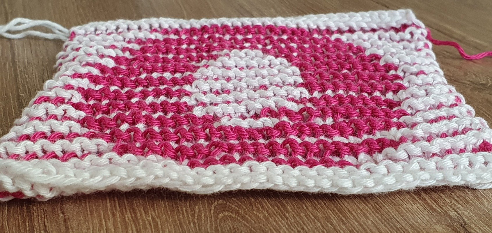 Schattenstricken, Illusionsstricken, Buchstabe "O" - Bild 5