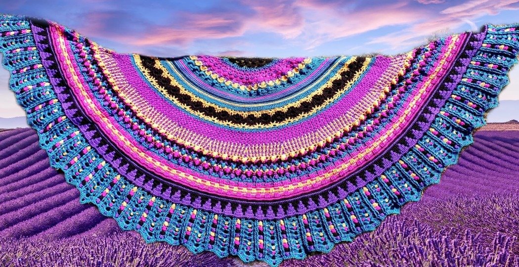 "Mali" - halbrundes abwechslungsreiches Häkeltuch