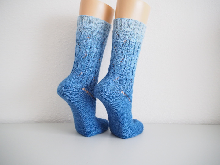 Wellenreiter - easy sock pattern