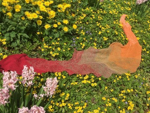 Ein bisschen  faltig - Schal