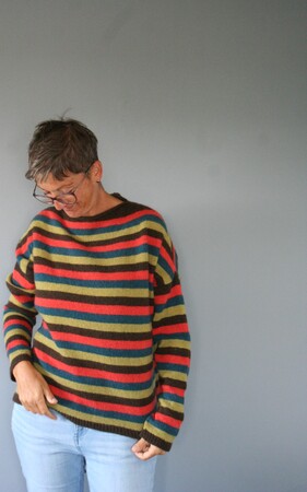 something comfy sweater knitting pattern oversize jumper beginner friendly