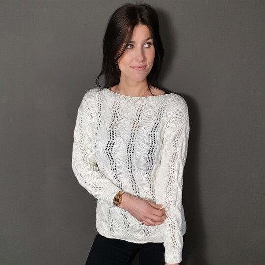 202 Strickanleitung Pullover Lochmuster Zopfmuster Angela