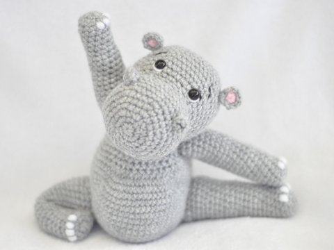 Crochet Pattern: Yoga Hippo - Perfect for Beginners!