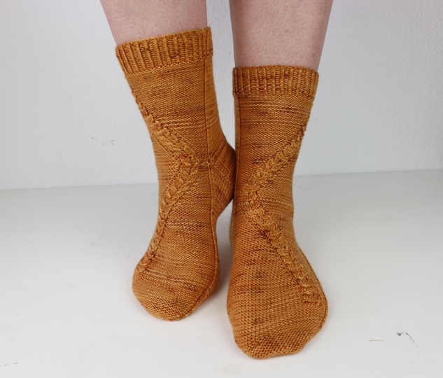 Strickanleitung Socken "Knight Socks"