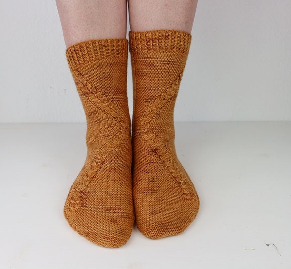 Strickanleitung Socken "Knight Socks"