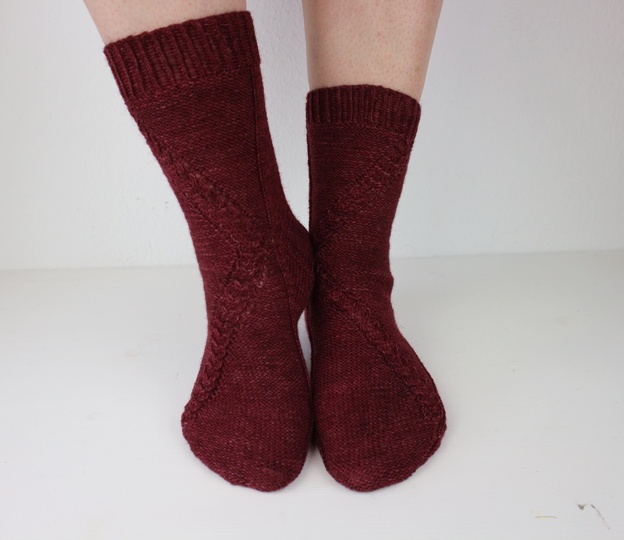 Strickanleitung Socken "Knight Socks"