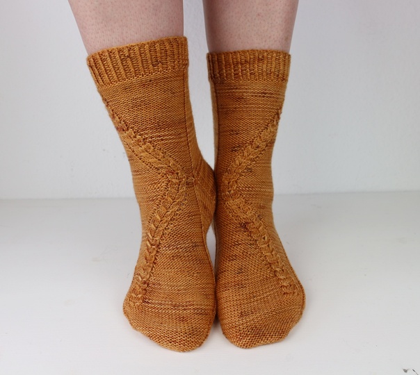 Strickanleitung Socken "Knight Socks"