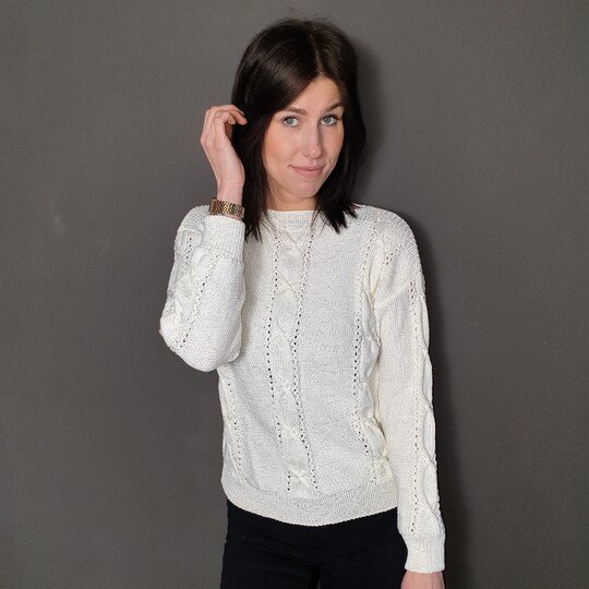 203 Strickanleitung Pullover Lochmuster Zopfmuster Gabi