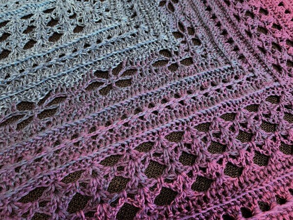 Crochet Pattern Triangular Scarf "Themis"