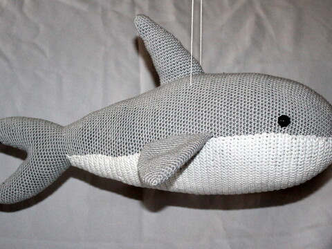 Crochet a Shark – Amigurumi Shark Heike, about 45 cm (EN & DE)