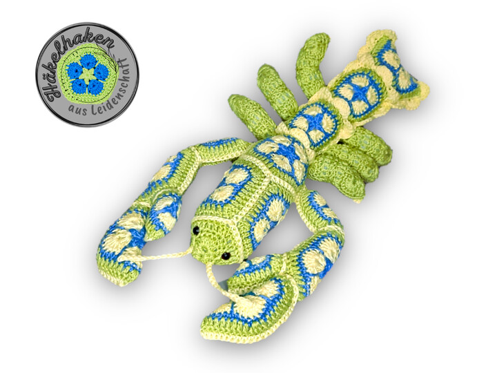 Hugo The Lobster with African Flowers crochetpattern
