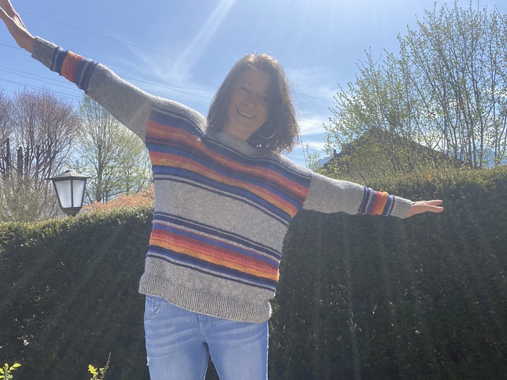 Nahtloser Sweater "Moviestar" (6 Größen)