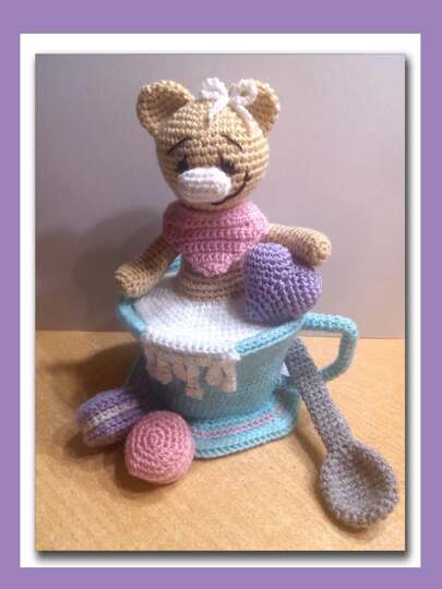 Häkelanleitung / Amigurumi / Überraschungsbär