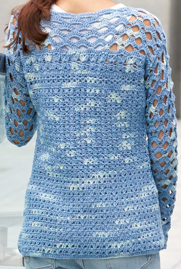 Häkelanleitung: Figurbetonender Häkelpulli aus Schurwolle