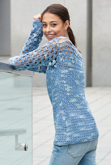 Häkelanleitung: Figurbetonender Häkelpulli aus Schurwolle