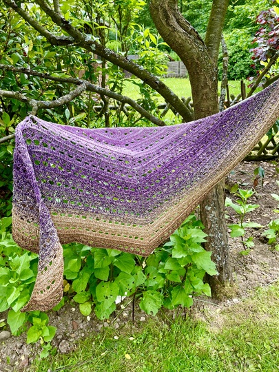 Kombihäkelanleitung "Irisa", Dreieckstuch/ Sichelmondtuch