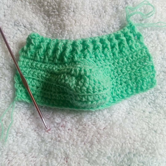 Crochet baby booties worked flat