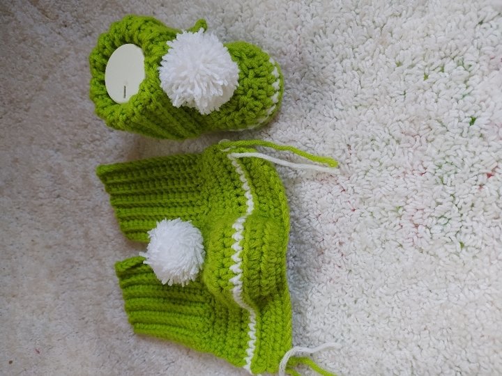 Crochet Cuff Baby Booties