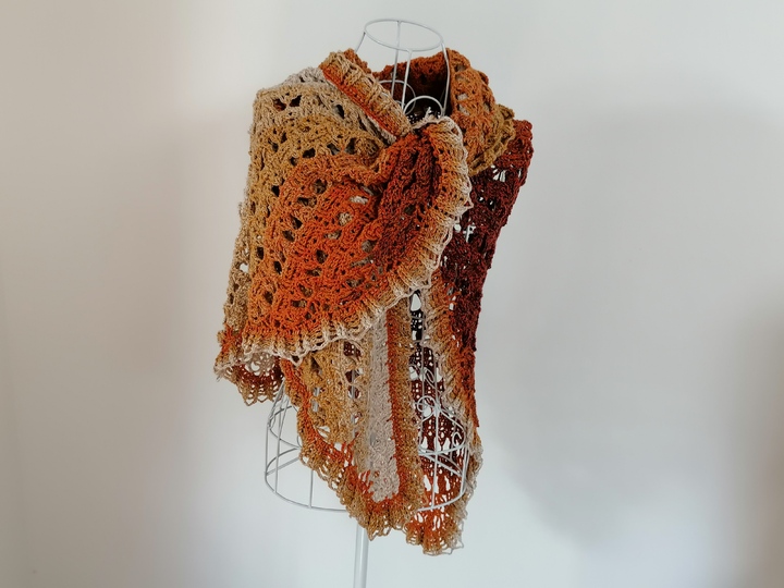 Tuch “Chasianna BE” – Häkelanleitung