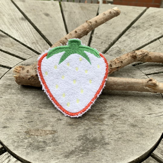 Abschminkpad Erdbeere Stickdatei ITH 10x10 cm Waschpad