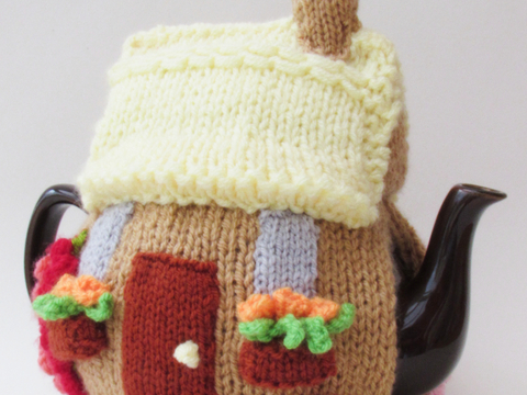 Crofters Thatched Cottage Tea Cosy Knitting Pattern