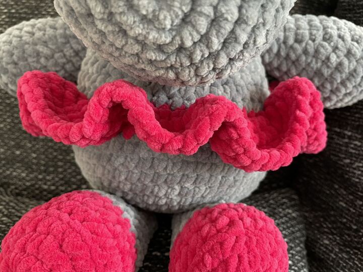 Häkelanleitung für Bella Ballerina: Das tanzende Nilpferdmädchen