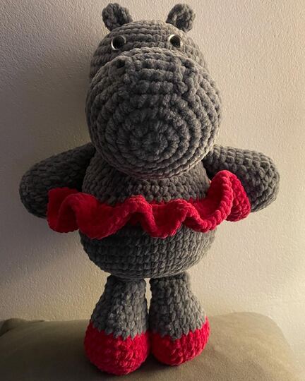 Häkelanleitung für Bella Ballerina: Das tanzende Nilpferdmädchen