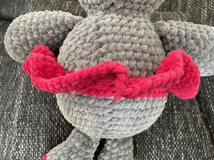 Häkelanleitung für Bella Ballerina: Das tanzende Nilpferdmädchen