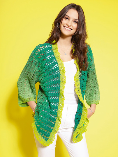 Häkelanleitung: Quer gehäkelte Jacke im Farbverlauf und mit Volantblende