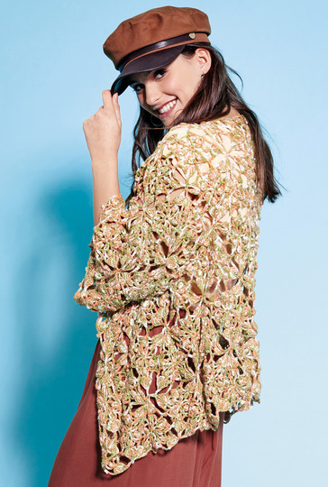 Häkelanleitung: Weite, verschlusslose Jacke aus vielen gehäkelten Dreiecken