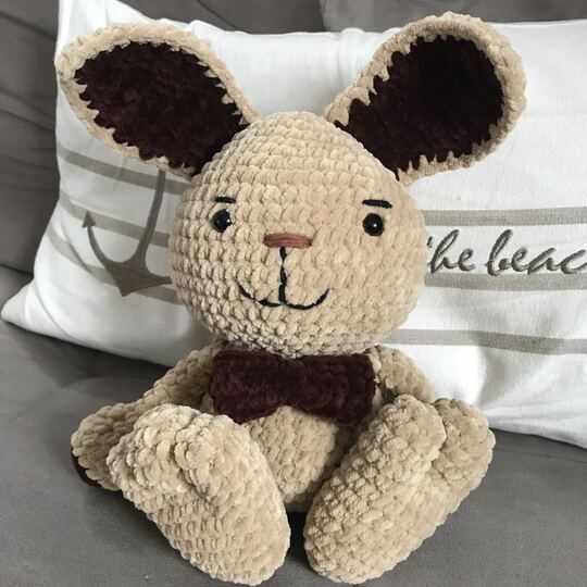 Häkelanleitung Hasenjunge Haselino – perfekt zum Verschenken und Dekorieren