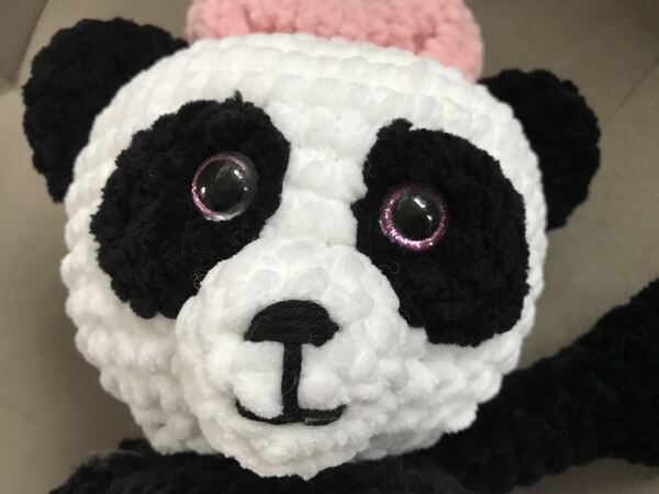 Häkelanleitung für Pandamädchen Pauline - aus Weichem Chenillegarn