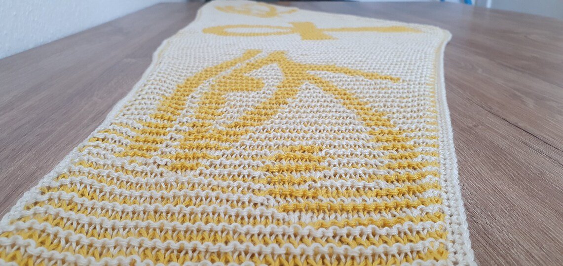 Ankh & Eye of Horus, Shadow Knitting, Illusion Knitting, Flat Motif Shawl