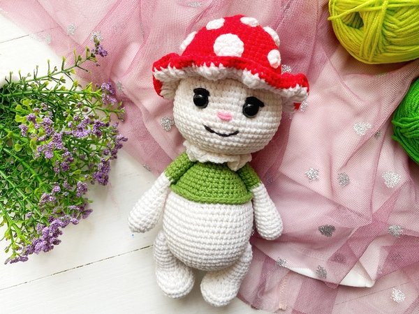 Crochet mushroom toy pattern. Amigurumi mushroom pattern PDF