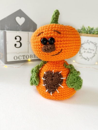 Crochet Pumpkin Doll pattern. Amigurumi Pumpkin Pattern PDF