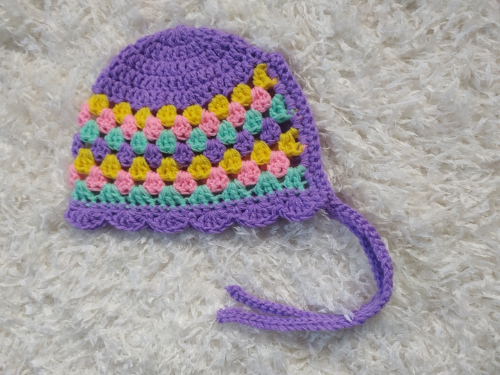 Crochet granny stripes baby bonnet