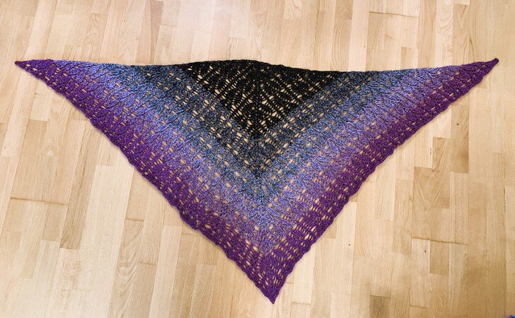 Crochet Pattern Triangular Scarf "Lytaia"
