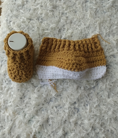 Crochet Unisex baby booties worked flat pattern