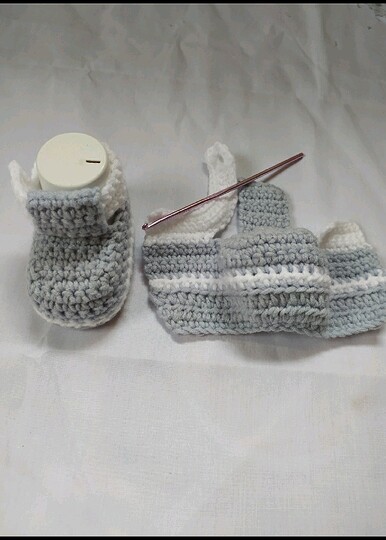 Crochet Baby Booties Worked Flat