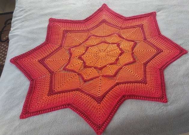 Crochet star Born to shine